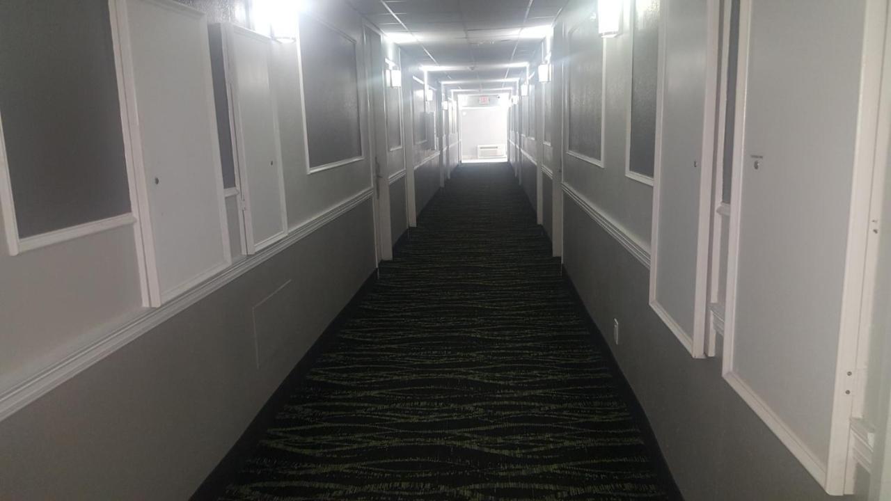 Regency Inn & Suites Pensacola Luaran gambar
